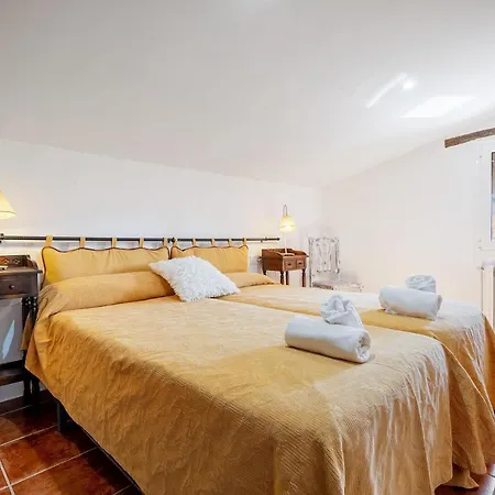 Teresina Villa El Perello (Catalonia)